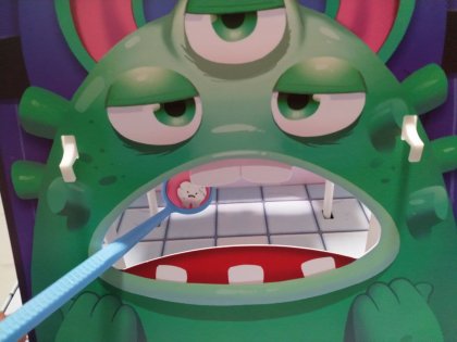 Monster Dentist: partita