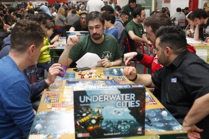 Underwater cities: tavoli di Play